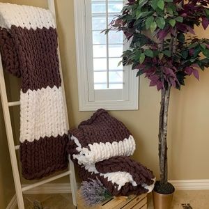 The Frenchie lap blanket